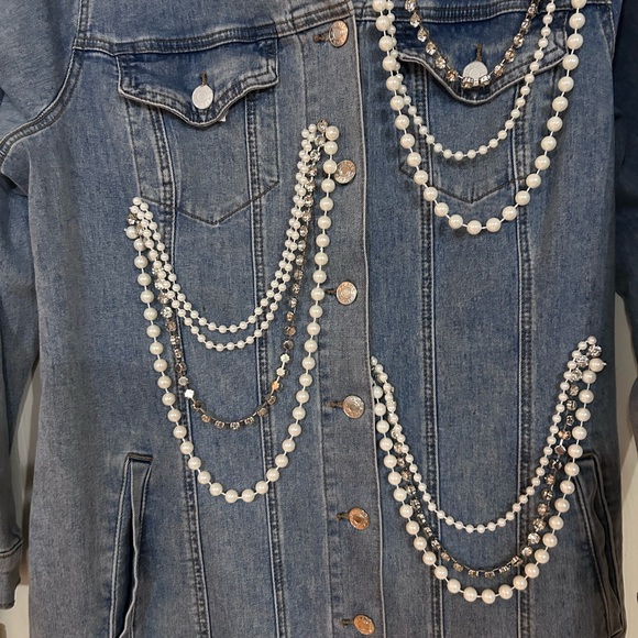 Denim Button-Front Midi Dress with Pearl Chain Detail - Light Blue - Picture 5 of 8